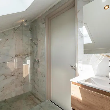 Villa Near North Holland With Jacuzzi Julianadorp