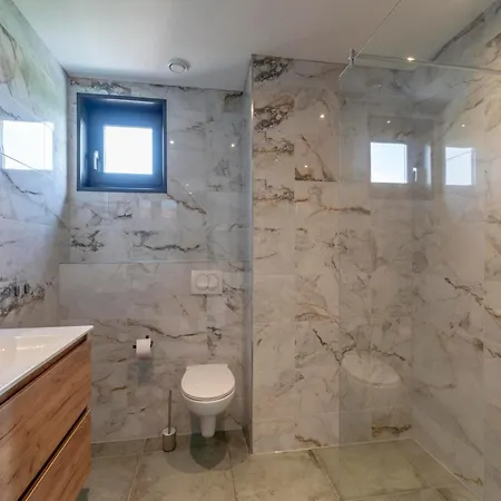 Near North Holland With Jacuzzi * Julianadorp